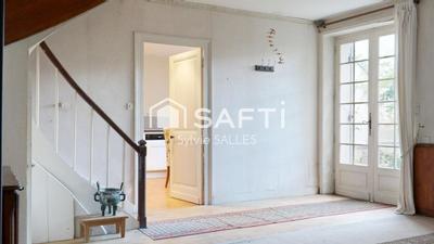 Maison - 111 m² - 6 pièces