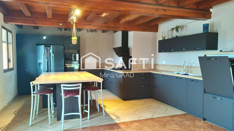 Maison - 192 m² - 5 pièces