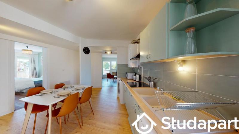 Chambre - 13 m² - 1 pièce