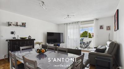 Appartement - 77 m² - 3 pièces