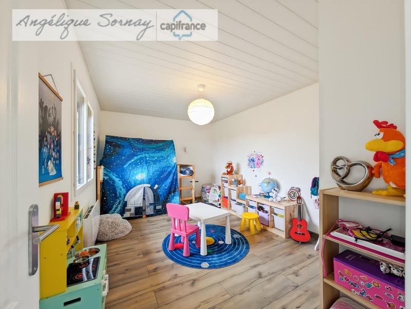 Maison - 210 m² - 8 pièces