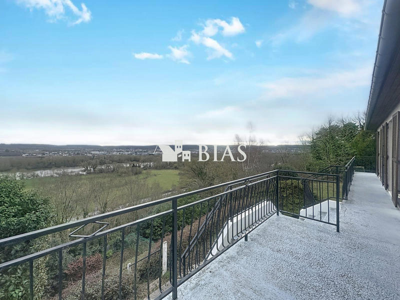 Maison - 122 m² - 5 pièces