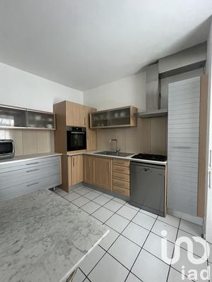 Maison - 238 m² - 7 pièces
