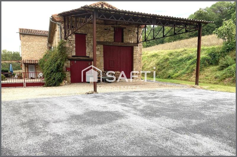 Maison - 232 m² - 6 pièces