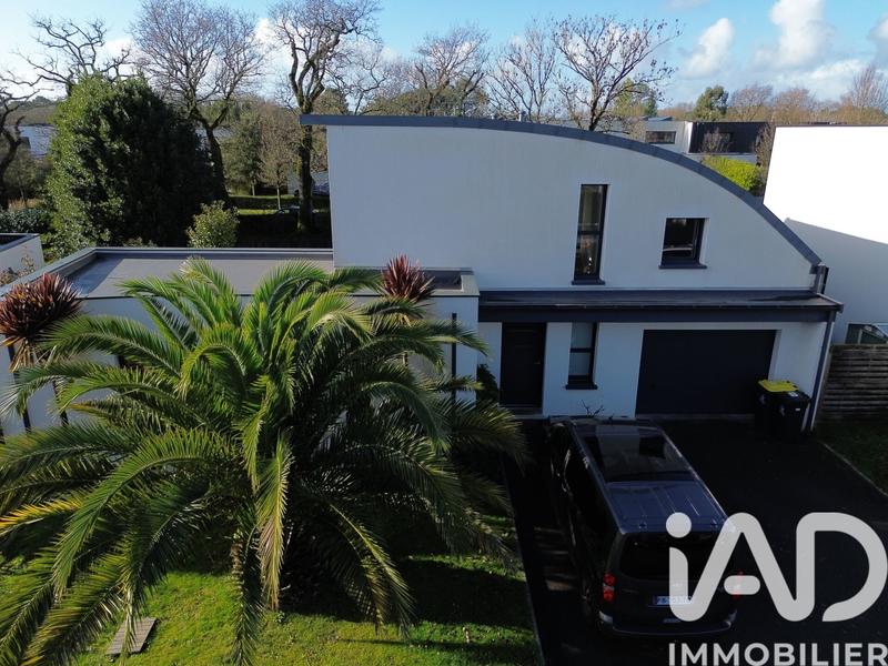 Maison - 163 m² - 6 pièces