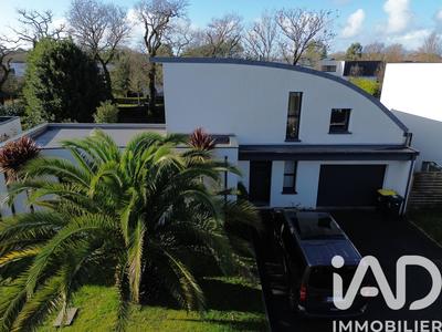 Maison - 163 m² - 6 pièces