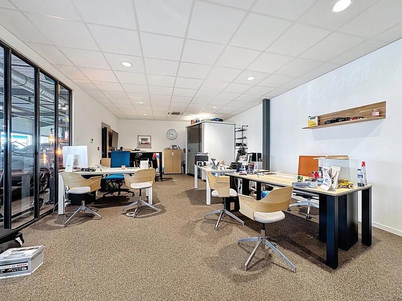 Bureau - 380 m²