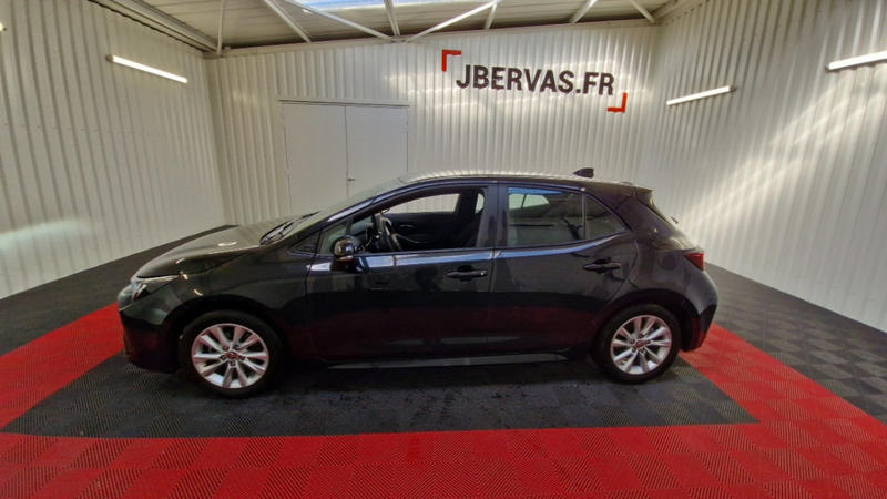 Toyota Corolla Hybride 140h Dynamic Business Beyond Zer