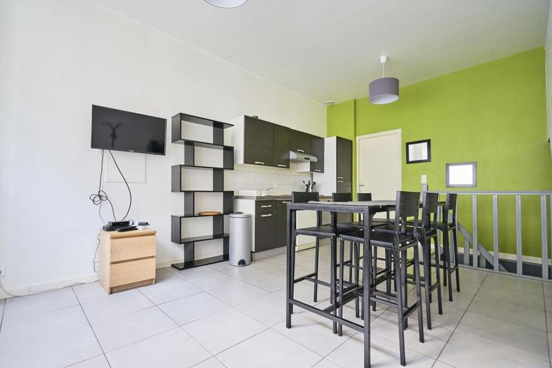 Maison - 107 m² - 7 pièces