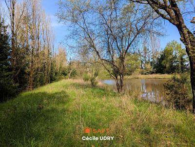 Terrain - 11 472 m²