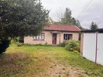 Propriété - 223 m² - 10 pièces