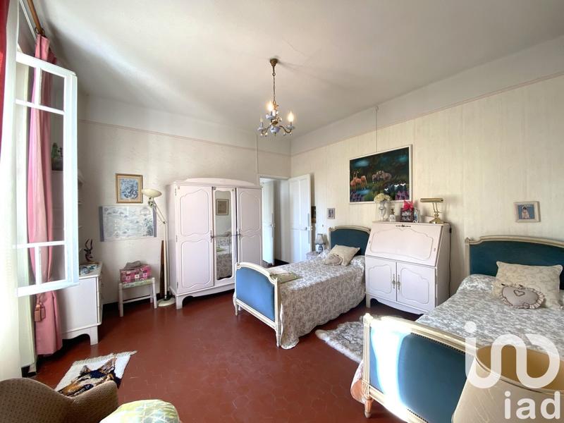 Maison - 212 m² - 8 pièces