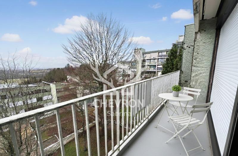 Appartement - 81 m² - 4 pièces