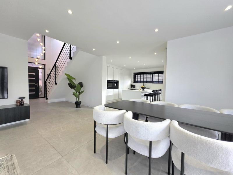 Maison contemporaine - 161 m² - 7 pièces