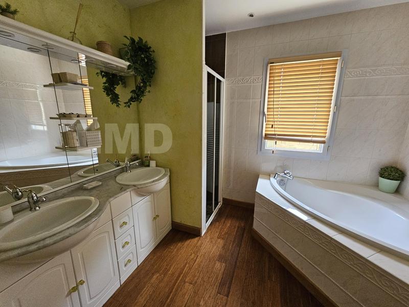 Maison contemporaine - 138 m² - 6 pièces