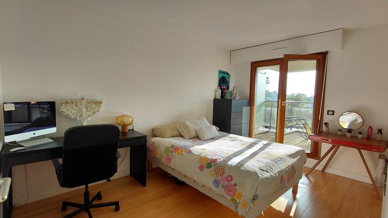 Appartement - 145 m² - 6 pièces