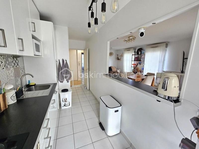 Appartement - 70 m² - 4 pièces