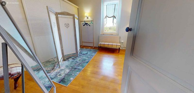 Maison - 275 m² - 10 pièces