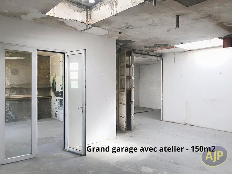 Local d'activité / Entrepôt - 157 m²