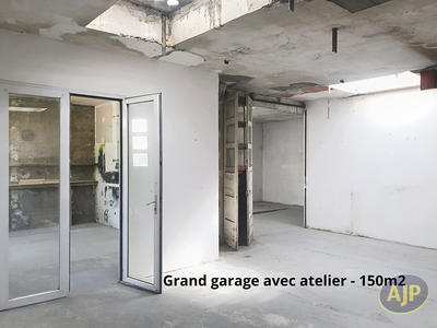 Local d'activité / Entrepôt - 157 m²