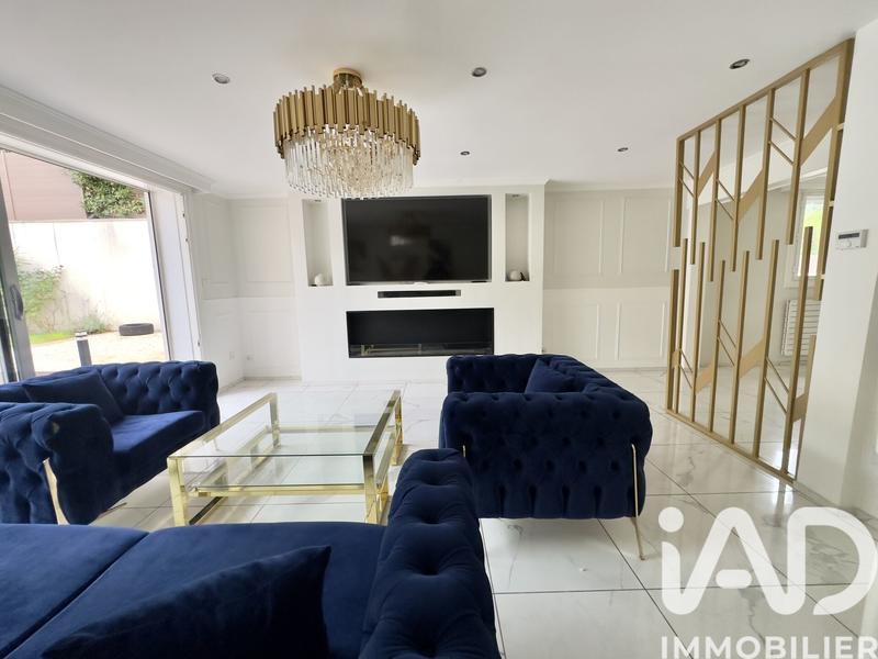 Maison - 151 m² - 7 pièces