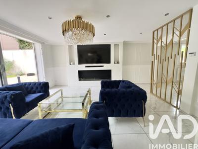 Maison - 151 m² - 7 pièces