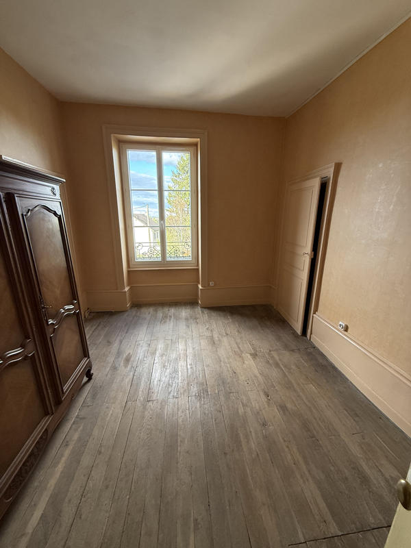 Maison - 197 m² - 7 pièces