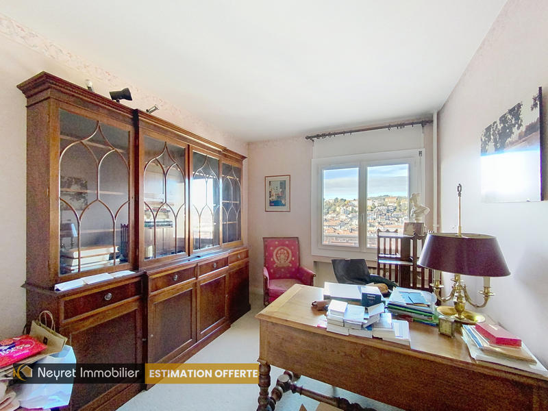 Appartement - 152 m² - 6 pièces