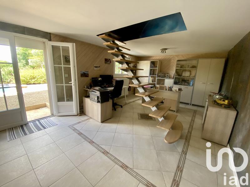 Maison - 215 m² - 5 pièces