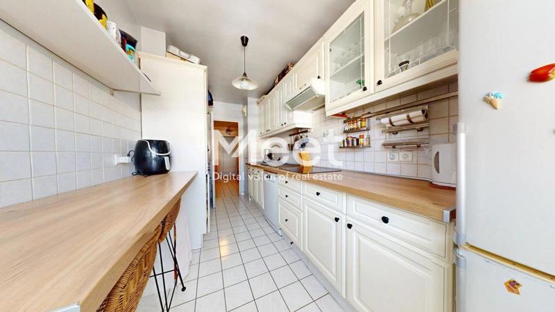 Appartement - 105 m² - 5 pièces