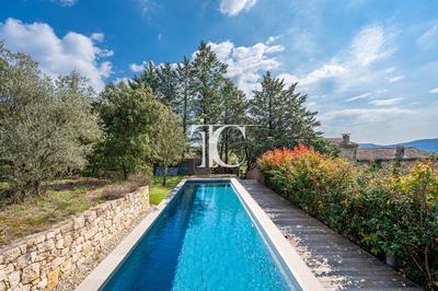 Maison - 204 m² - 8 pièces