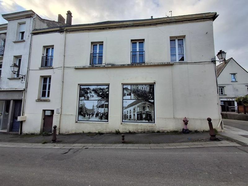 Immeuble - 150 m² - 3 pièces