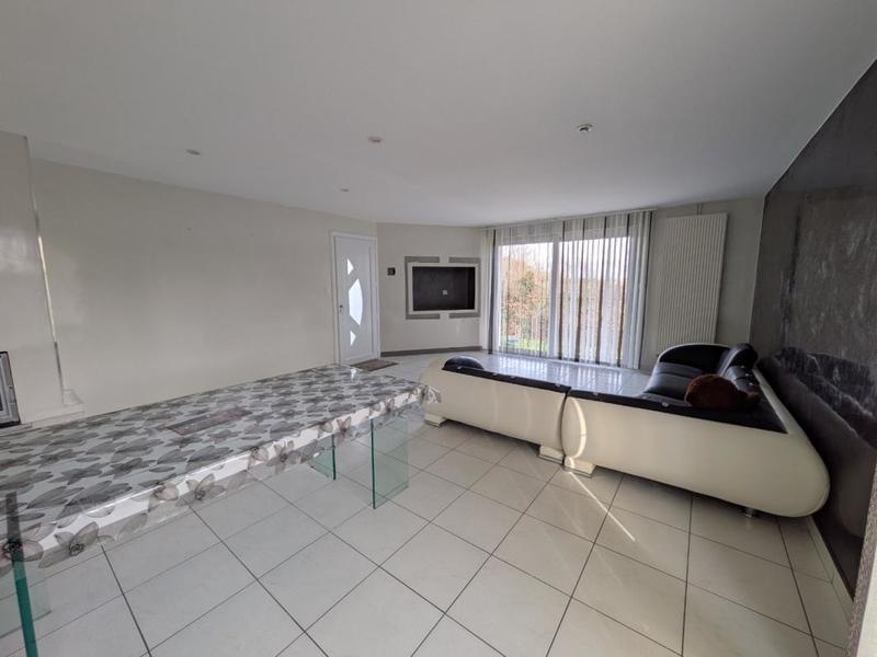 Maison - 102 m² - 4 pièces