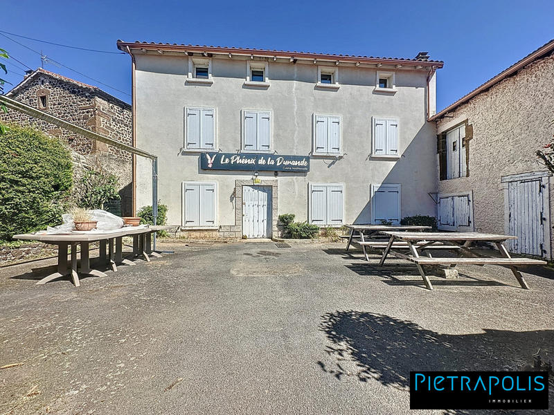 Maison ancienne - 235 m² - 4 pièces