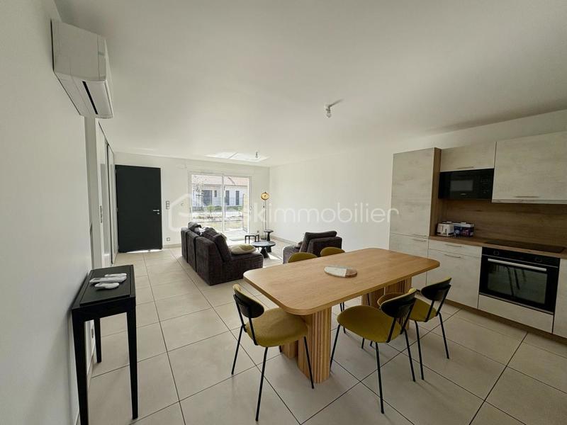 Maison jumelée - 82 m² - 4 pièces