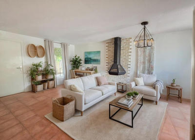 Maison - 95 m² - 5 pièces