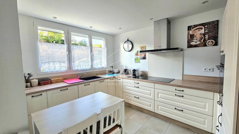 Maison - 133 m² - 6 pièces