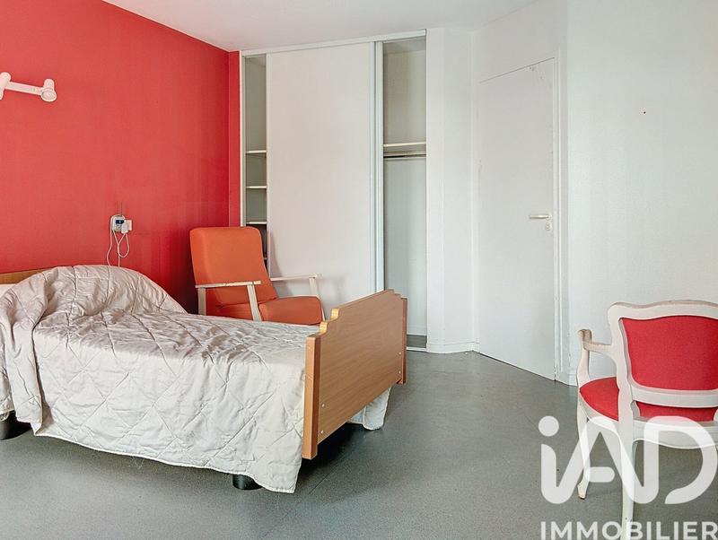 Immeuble - 2 900 m² - 90 pièces