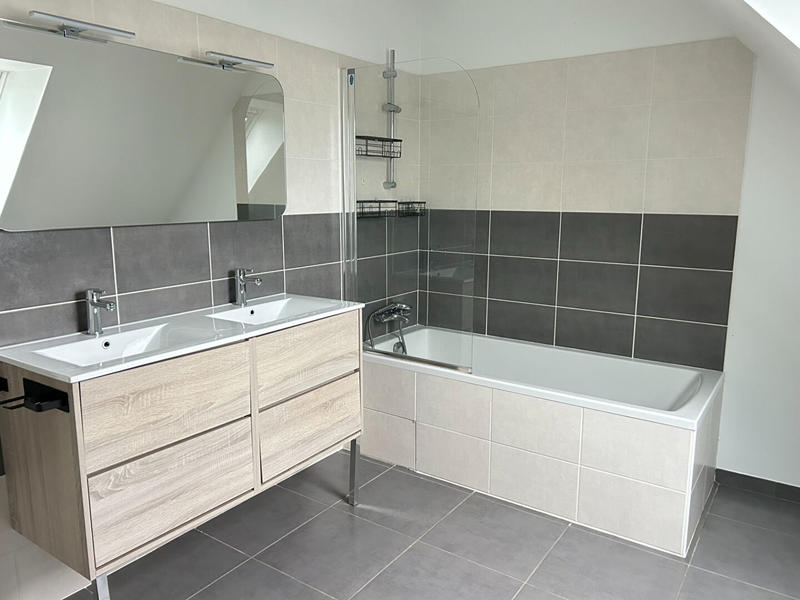 Maison - 104 m² - 5 pièces