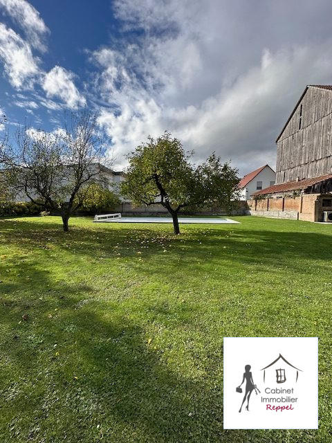 Maison - 340 m² - 10 pièces