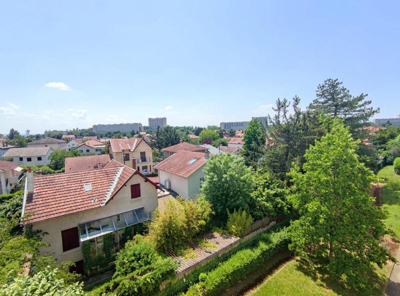 Appartement - 72 m² - 4 pièces