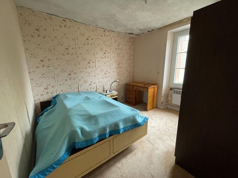 Maison traditionnelle - 90 m² - 4 pièces