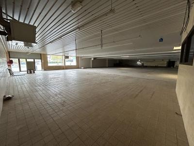 Local commercial - 1 000 m²