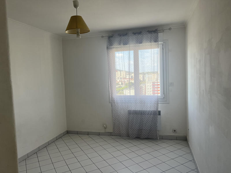 Appartement - 87 m² - 4 pièces