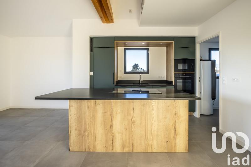 Appartement - 98 m² - 4 pièces