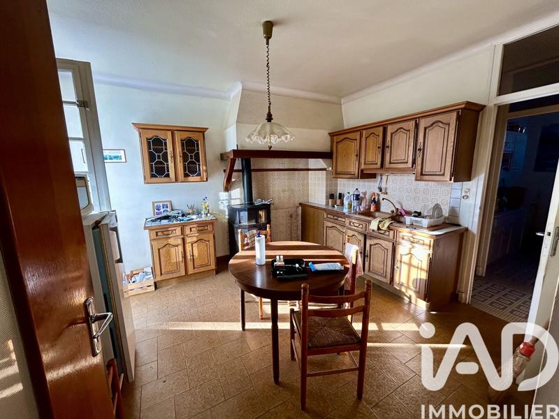 Maison - 183 m² - 9 pièces