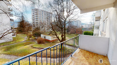 Appartement - 102 m² - 5 pièces