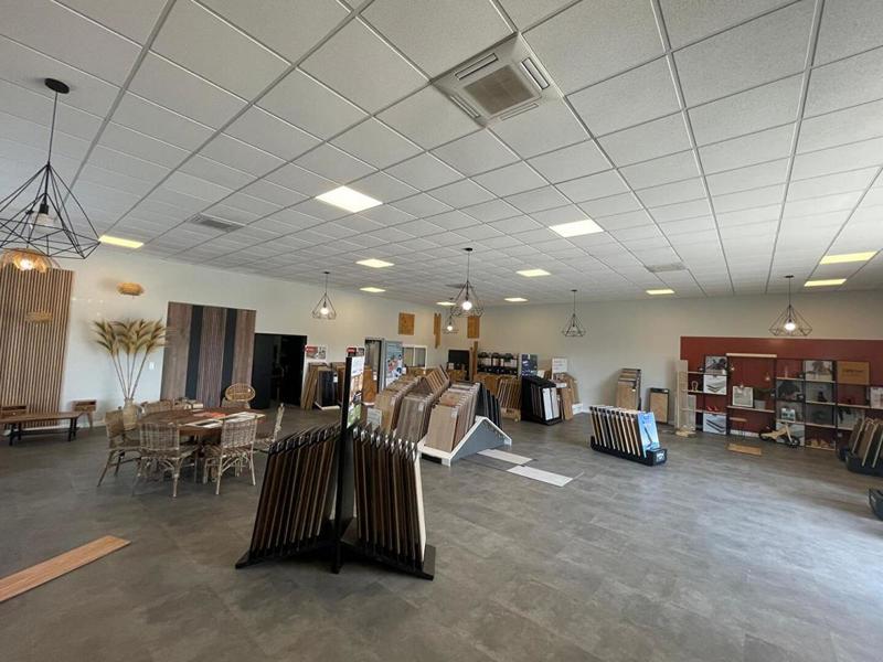 Local commercial - 535 m²