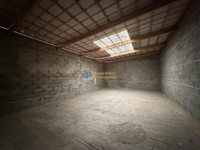 Local commercial - 149 m² - 4 pièces