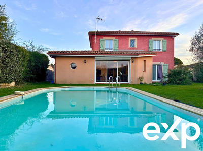 Maison - 170 m² - 9 pièces